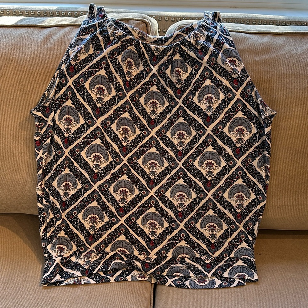 LOFT Patterned Tank